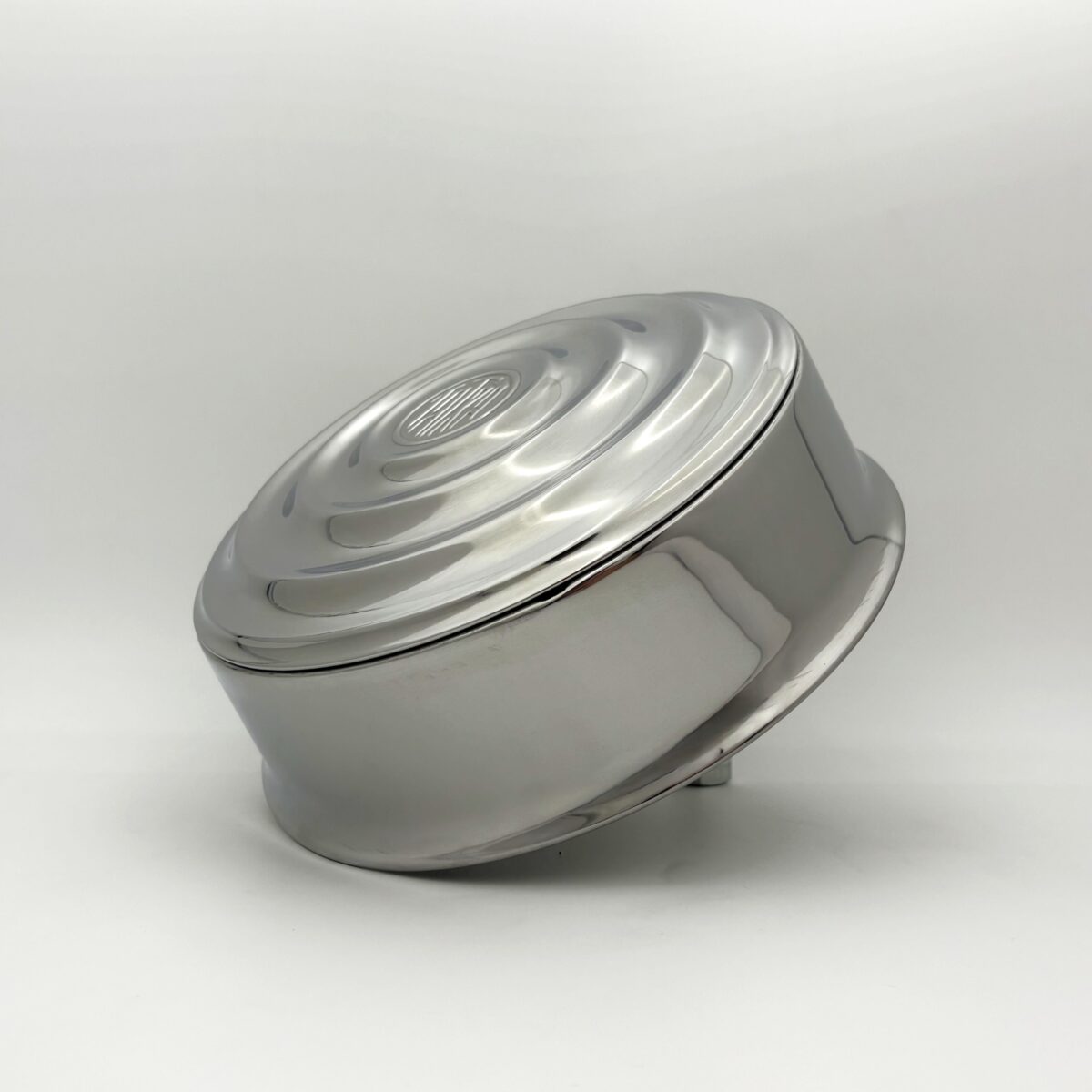 Poklice pro Tatra 75/ 57 A/ 57 B/ 52 – ruční výroba z oceli a mědi